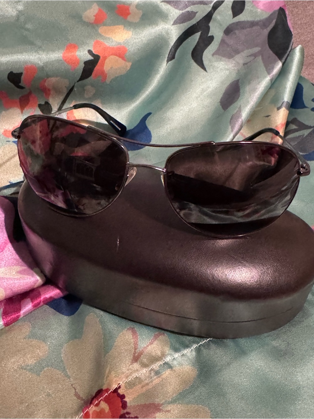 Coach Aviator Sunglasses with Shiny Dark Gunmetal Frame - Picture 8 of 9